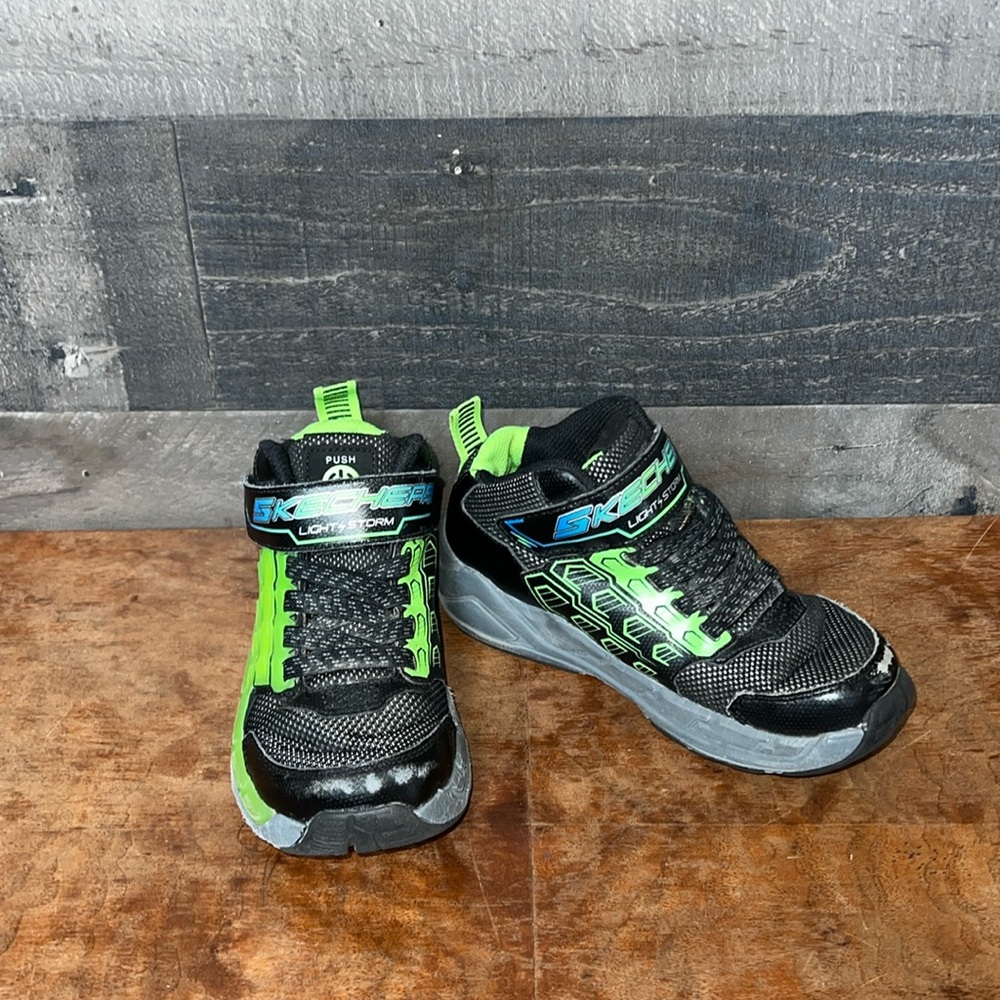 Black and Green Storm Sketchers